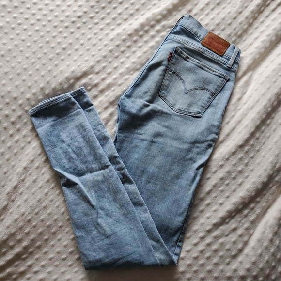 Levi's 710 Ripped Jeans - Picture 1 of 4